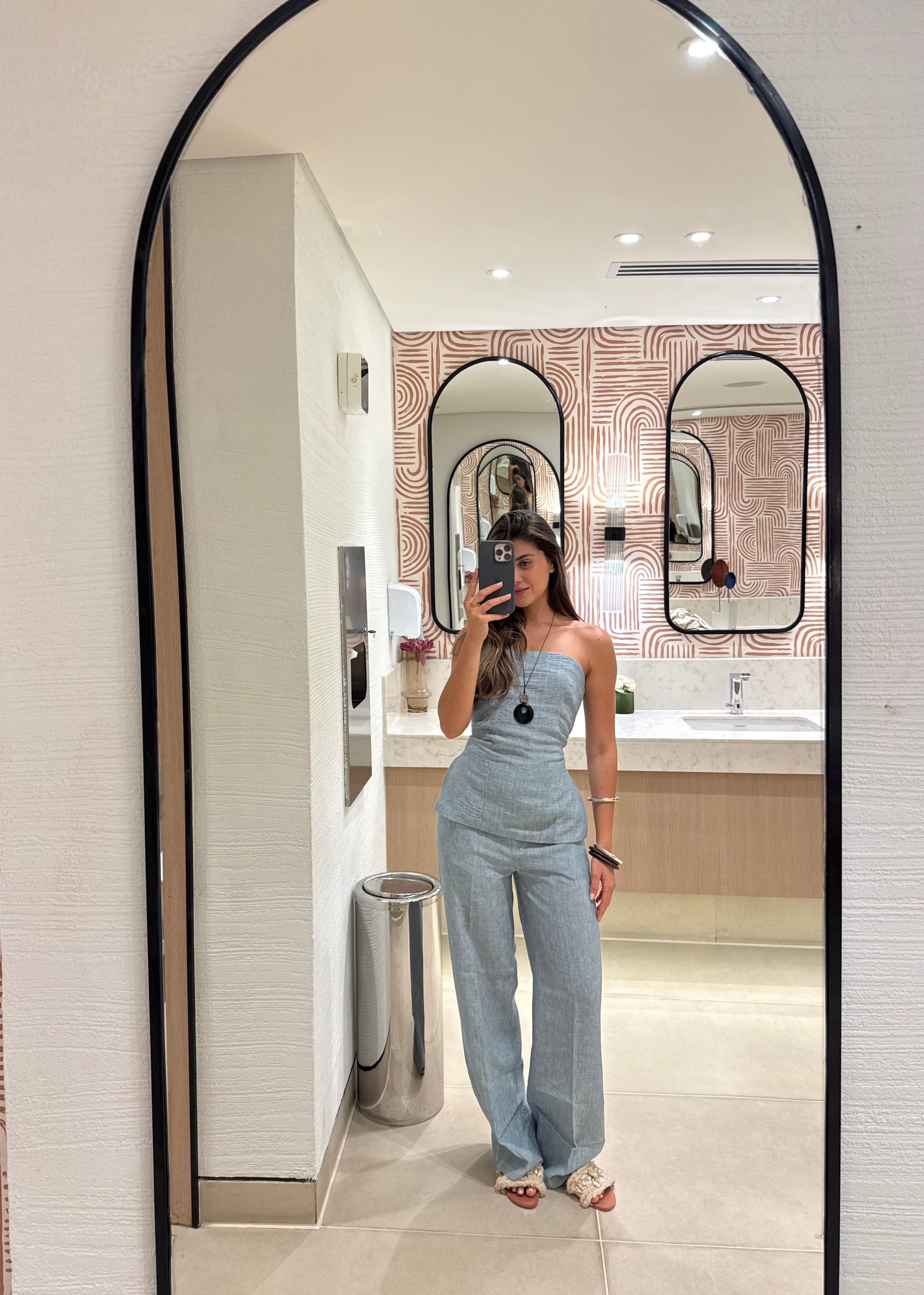 Washed blue linen set